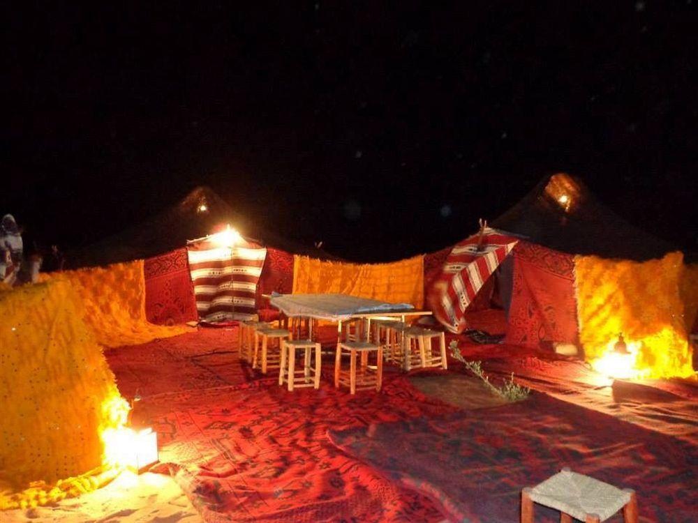 Les Pyramides Hotel メルズーガ エクステリア 写真